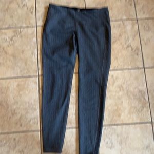 Old Navy active leggings size PM black and grey tweed color